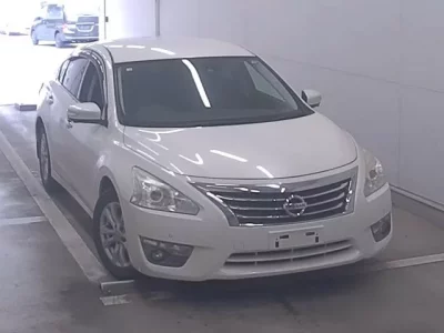 Nissan TEANA