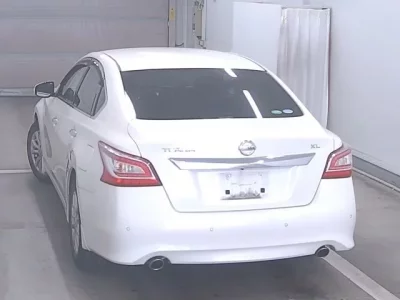 Nissan TEANA