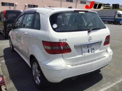 Mercedes-Benz B CLASS