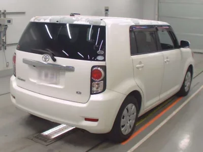 Toyota COROLLA RUMION