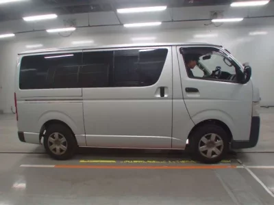 Toyota REGIUS ACE VAN
