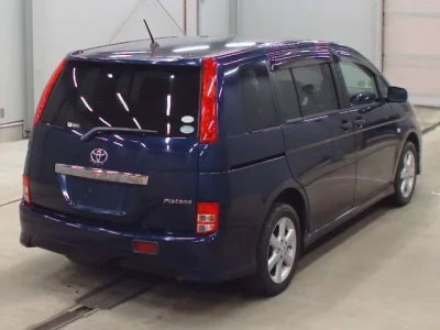 Toyota ISIS
