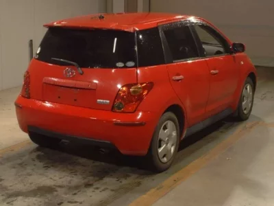 Toyota IST