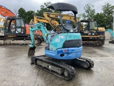 KOMATSU PC20MR-3