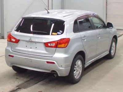 Mitsubishi RVR