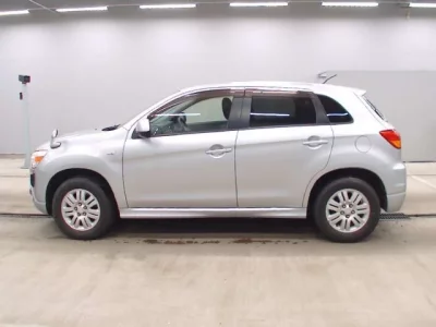 Mitsubishi RVR