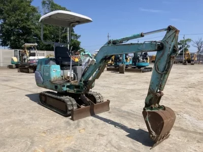 KOMATSU PC07-2