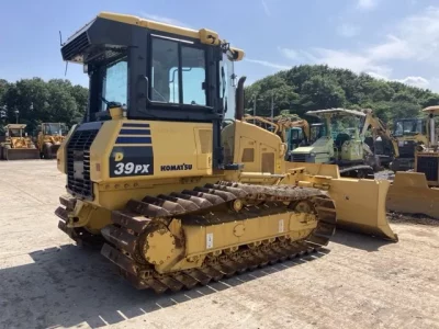 KOMATSU D39PX-23