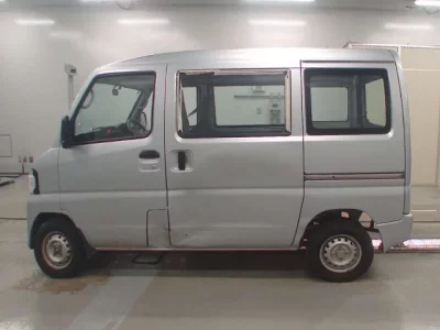 Nissan CLIPPER VAN