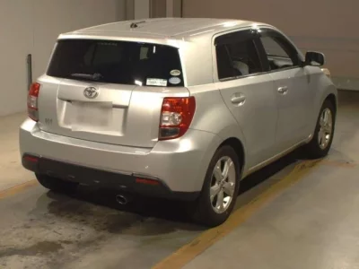 Toyota IST
