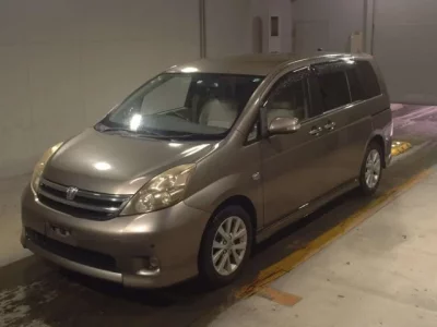Toyota ISIS