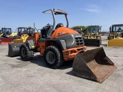 HITACHI ZW80