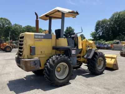 KOMATSU WA80-3