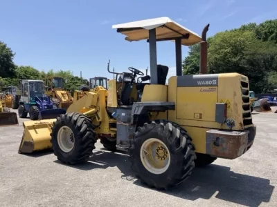 KOMATSU WA80-3