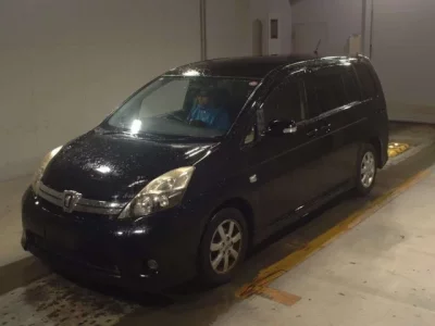 Toyota ISIS