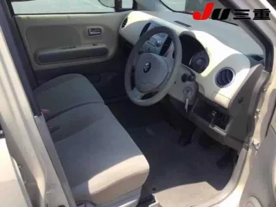 Suzuki MRWAGON