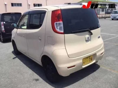 Suzuki MRWAGON