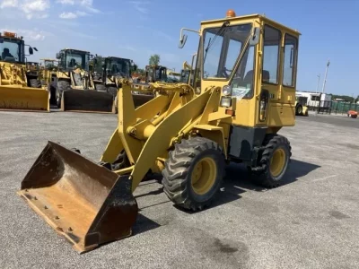KOMATSU WA30-3