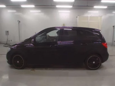 Mercedes-Benz B CLASS