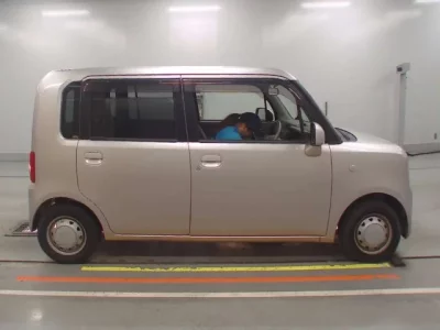 Toyota PIXIS SPACE