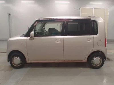 Toyota PIXIS SPACE