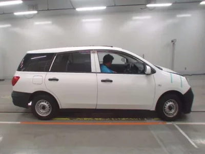 Nissan AD