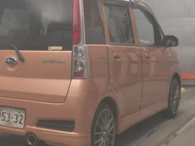 Subaru STELLA
