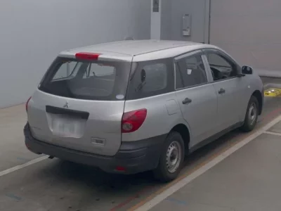 Mitsubishi LANCER VAN
