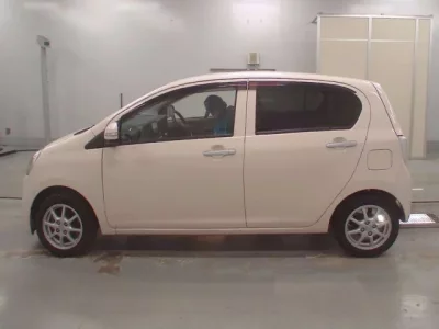 Daihatsu MIRA E S