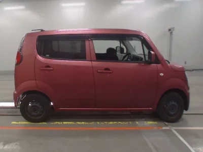 Suzuki MRWAGON