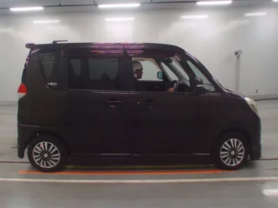 Mitsubishi DELICA D2