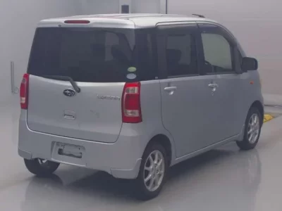 Subaru LUCRA