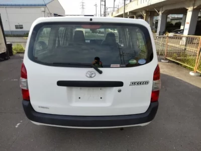 Toyota SUCCEED