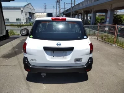 Nissan AD