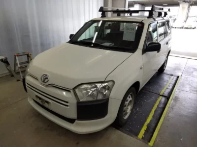Toyota SUCCEED