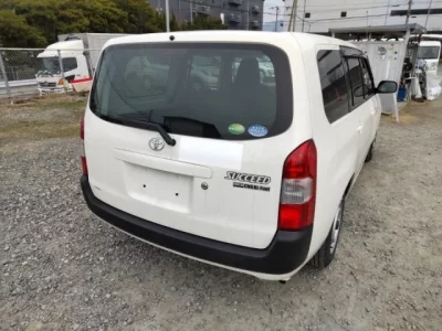Toyota SUCCEED