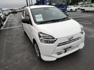 Daihatsu MIRA E S