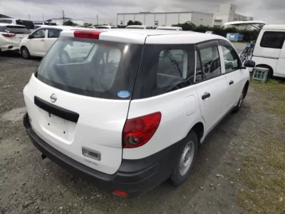 Nissan AD