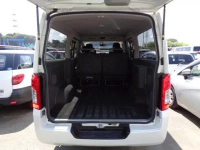 Nissan CARAVAN VAN