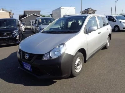 Nissan AD