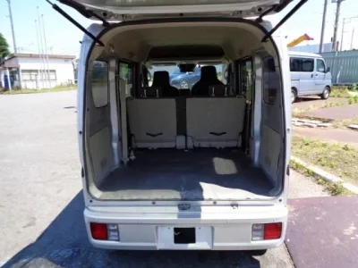 Nissan CLIPPER VAN