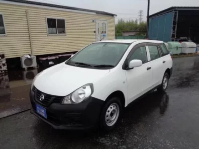 Nissan AD