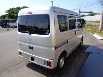 Nissan CLIPPER VAN