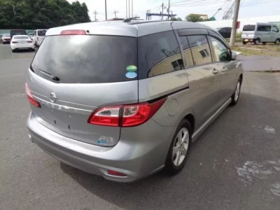 Nissan LAFESTA