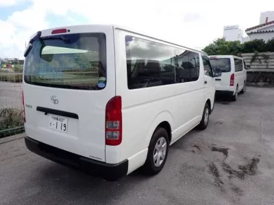 Toyota HIACE VAN
