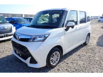 Toyota TANK