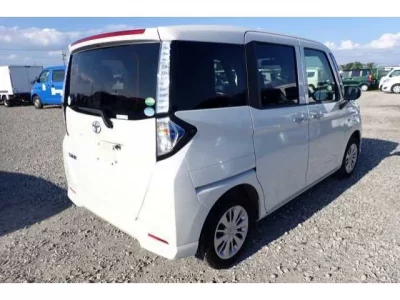 Toyota TANK