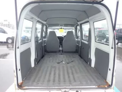 Nissan CLIPPER VAN