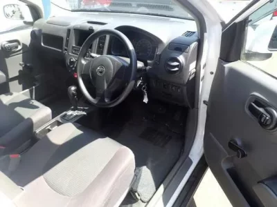 Nissan AD