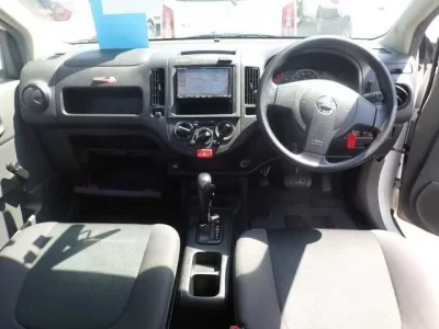 Nissan AD